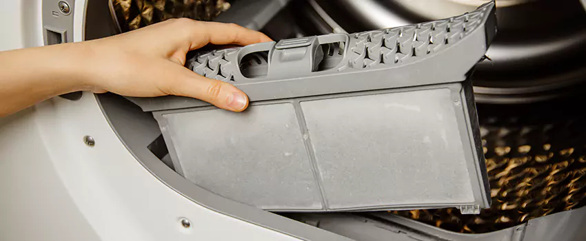Signs Of A Clogged Dryer Lint Trap in Pinellas Park, Florida